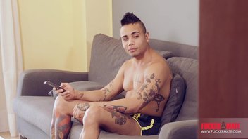 Струйный анальный оргазм молодых бразильских геев