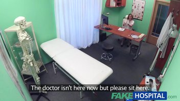 Озабоченная медсестра трахнула пациента