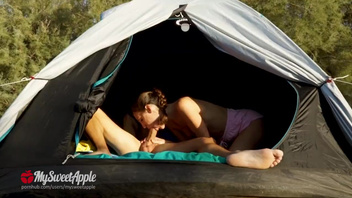 Секс в походной палатке