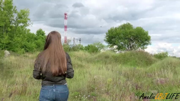 Горячая студентка сделала минет и проглотила сперму на прогулке, русское